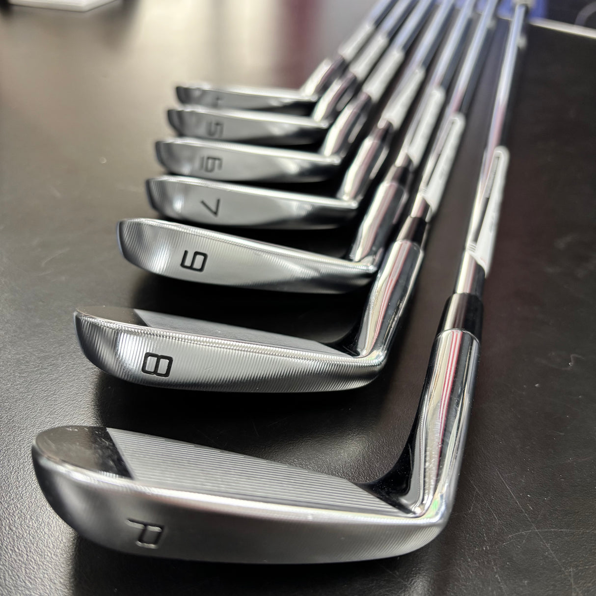 Used TaylorMade P-7TW Iron Set