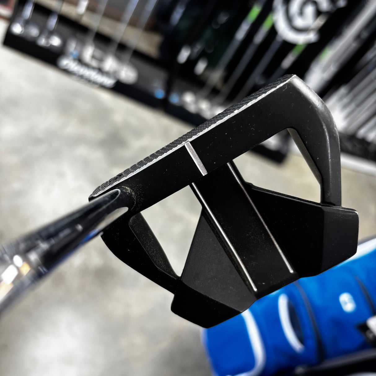 Used Cleveland HB Soft Blackout 15 Putter 35"