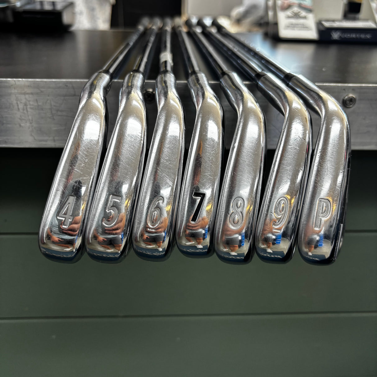 Used Titleist 714 AP2 Forged Iron Set - 4-PW(7pc)