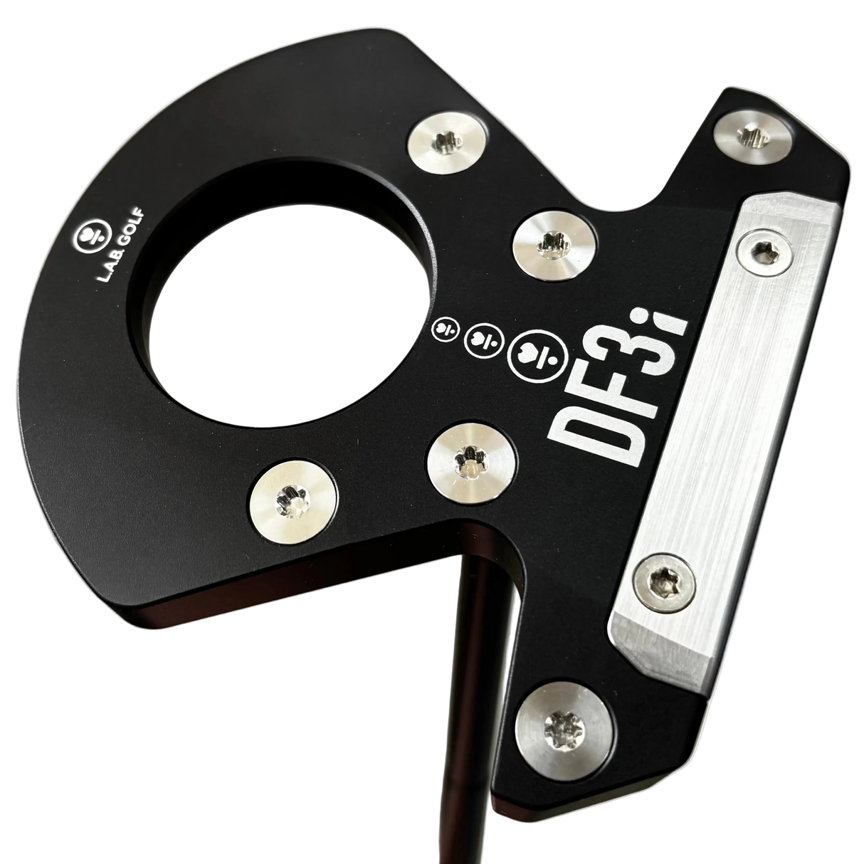 Golf putter with 'DF3i' branding held by a hand on a metallic surface