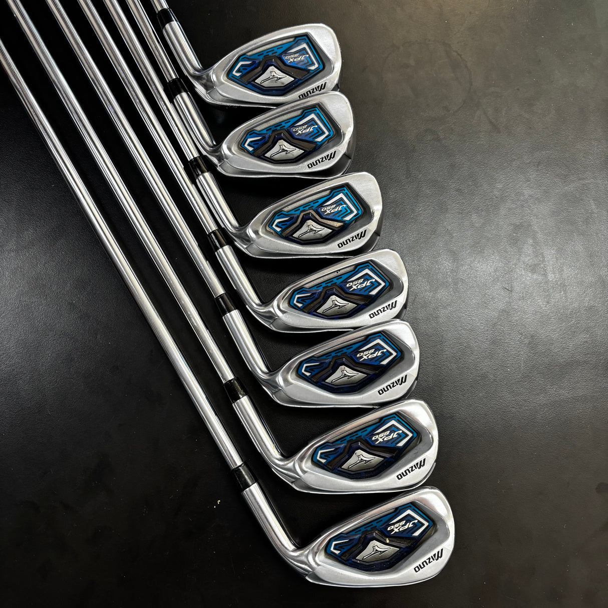 Used Mizuno JPX 850 Iron Set