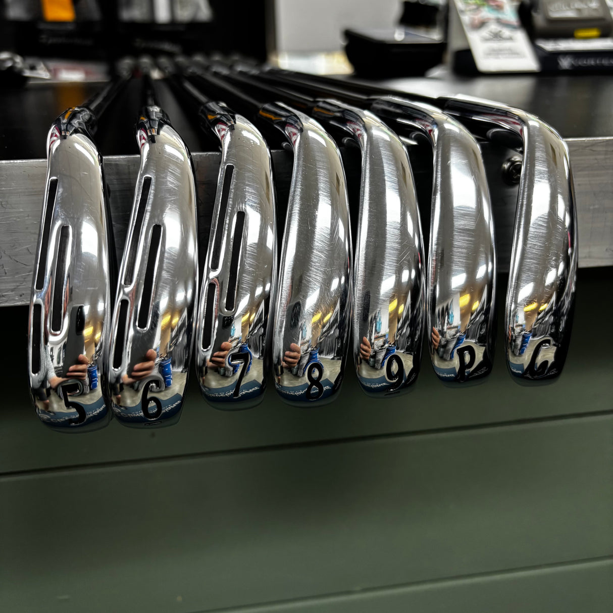 Used Wilson Staff D9 Forged Iron Set